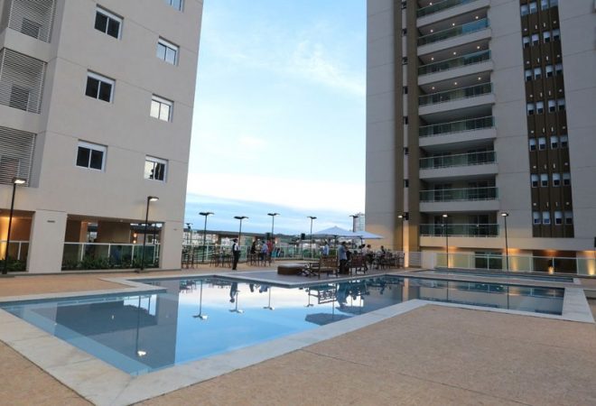 Piscina Condomínio
