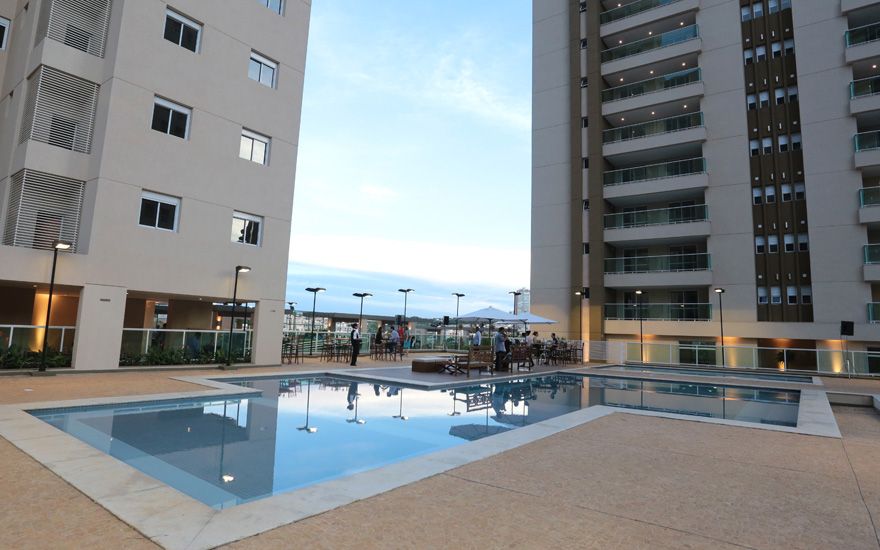 Piscina Condomínio