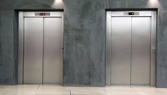elevador do condomínio